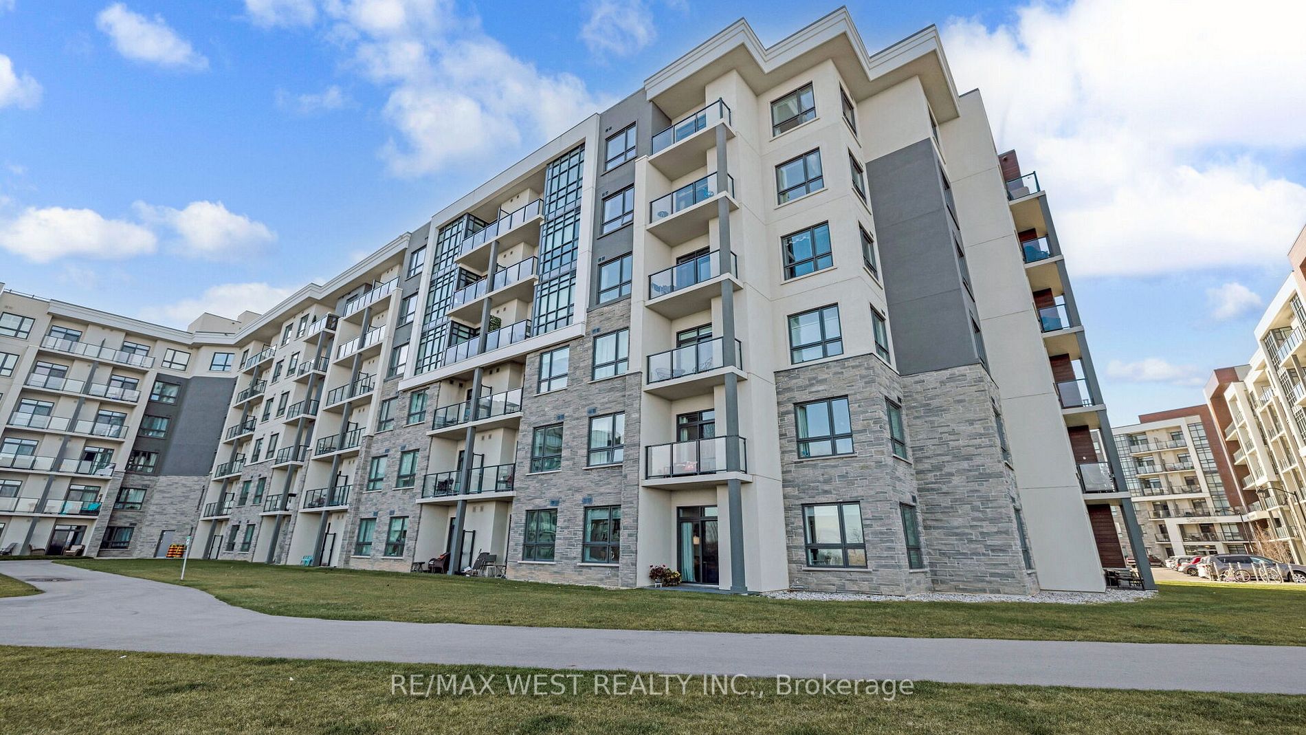 101 Shoreview Place, #131