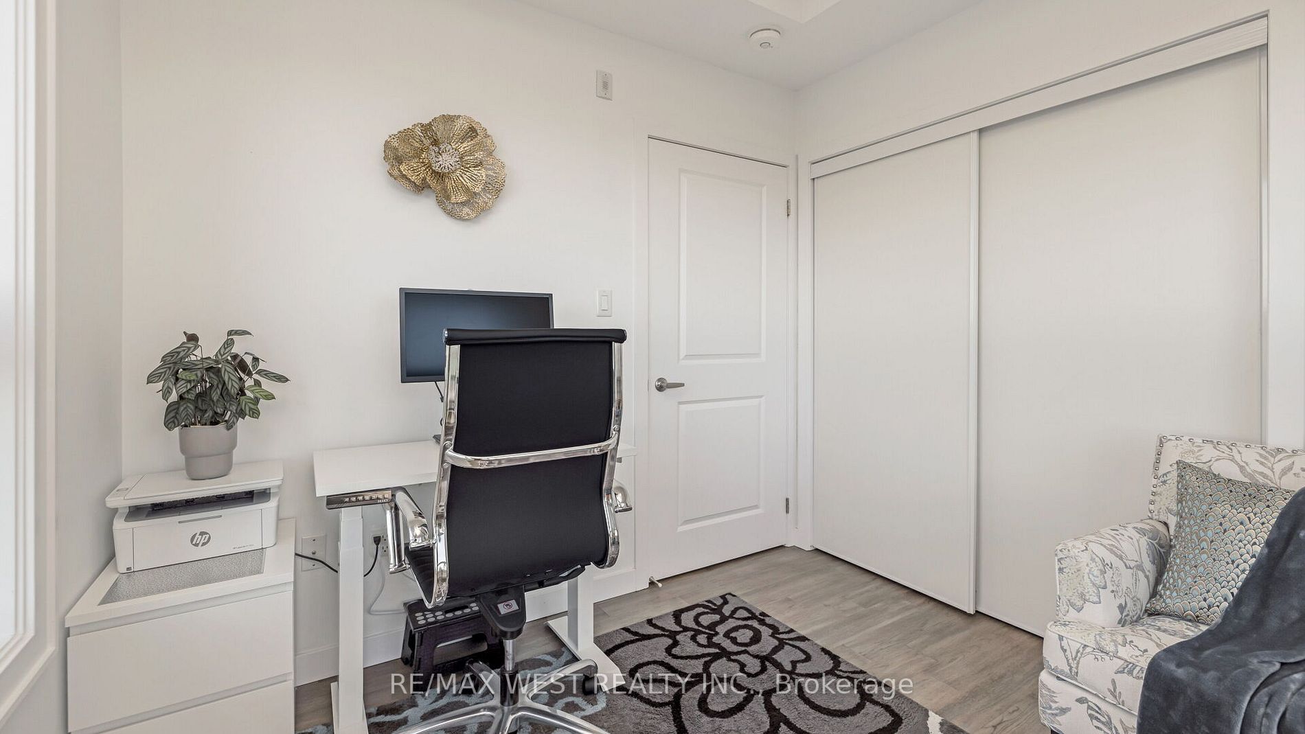 101 Shoreview Place, #131