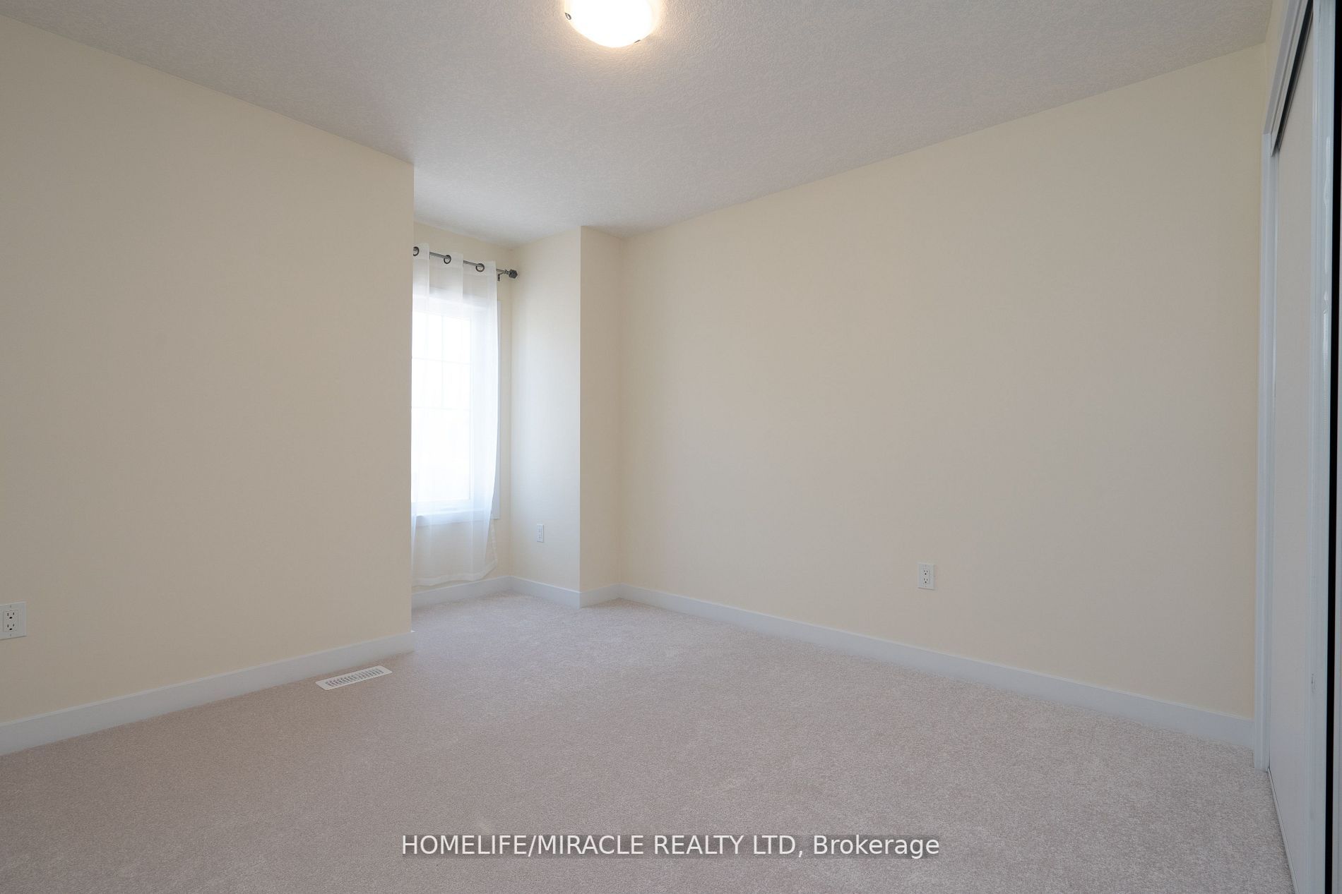 25 Downriver Dr