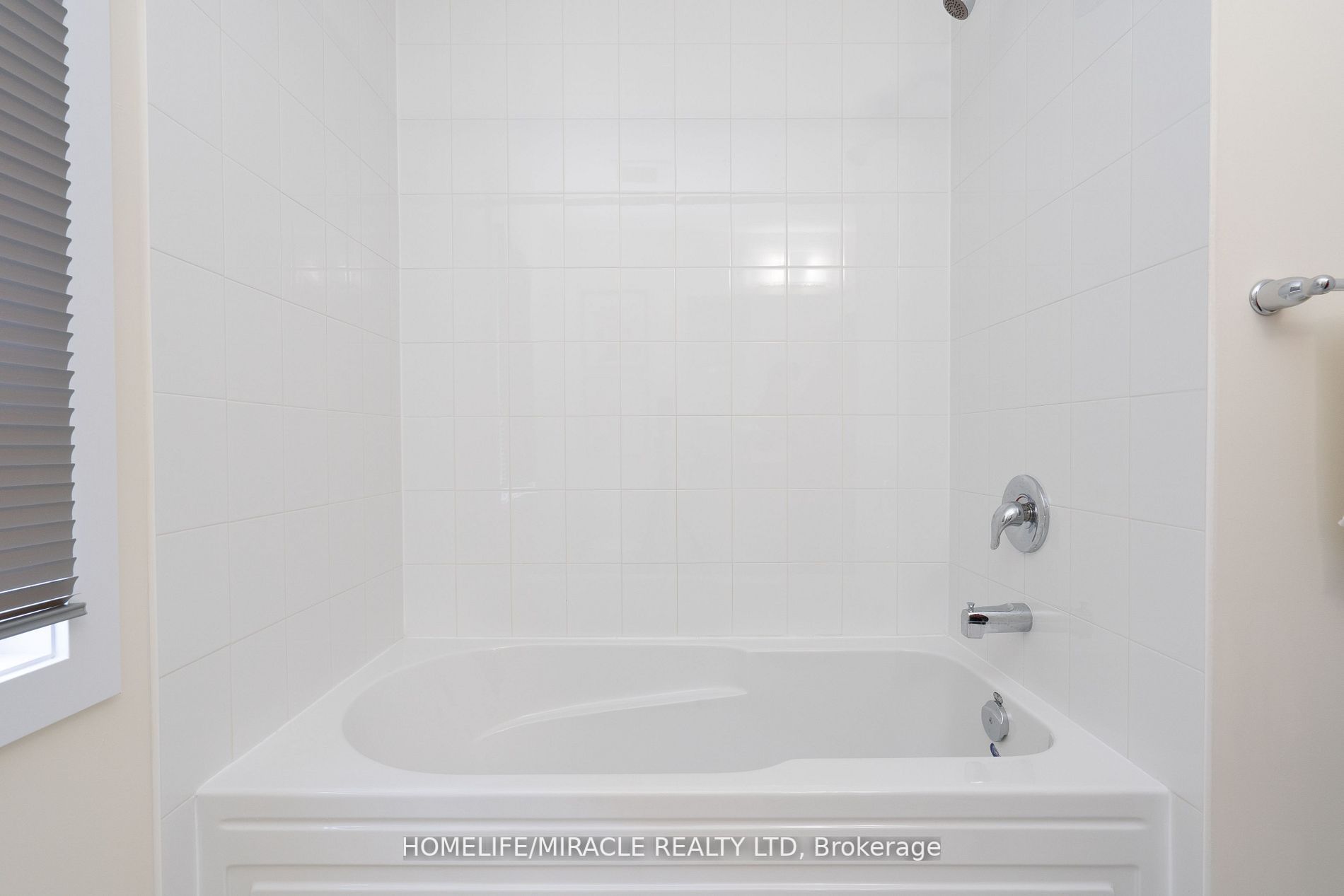 25 Downriver Dr
