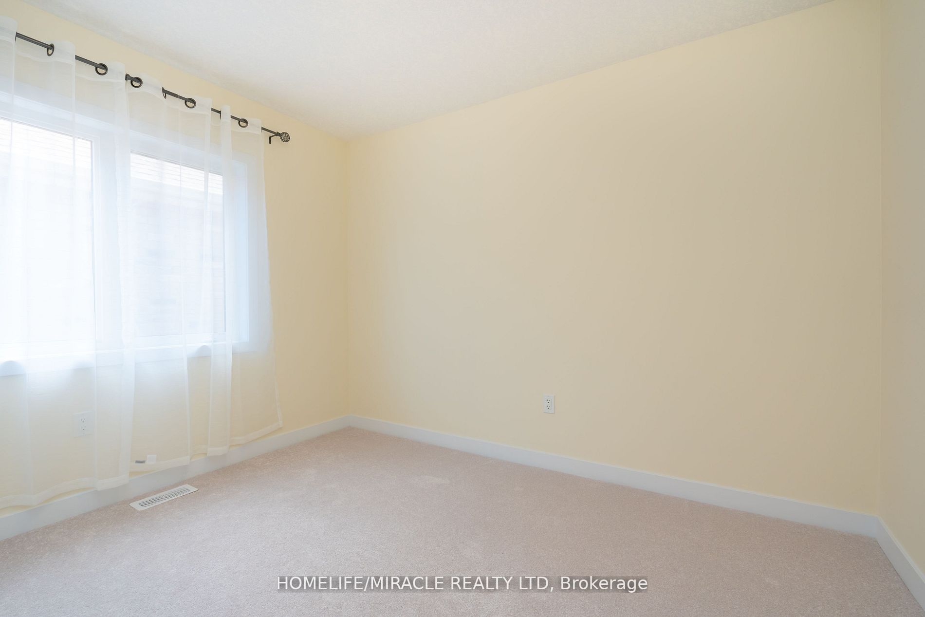 25 Downriver Dr