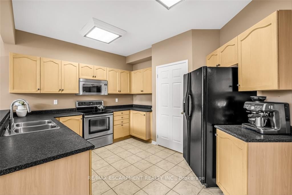 162 Morwick Dr