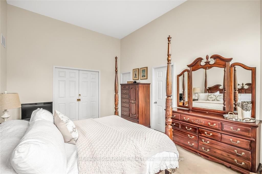 162 Morwick Dr