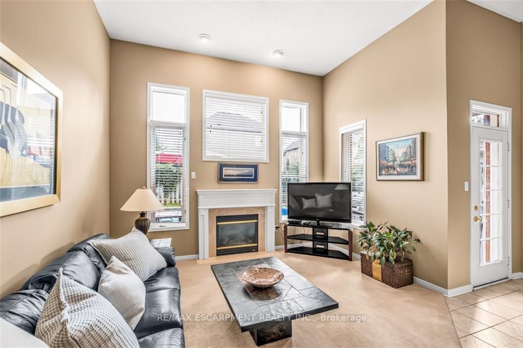 162 Morwick Dr