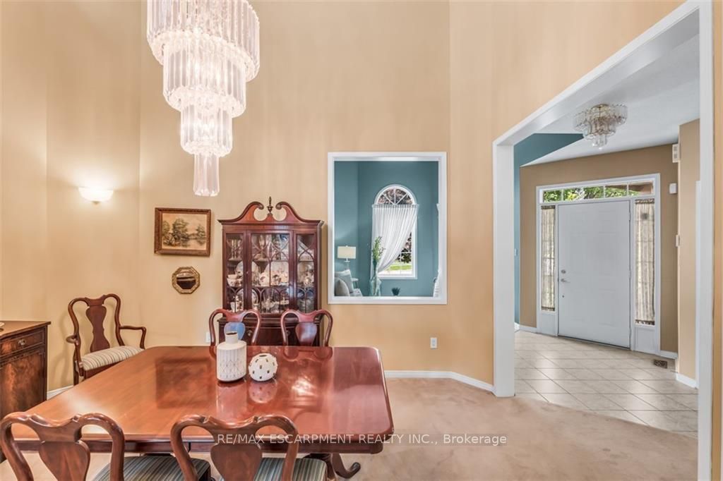 162 Morwick Dr