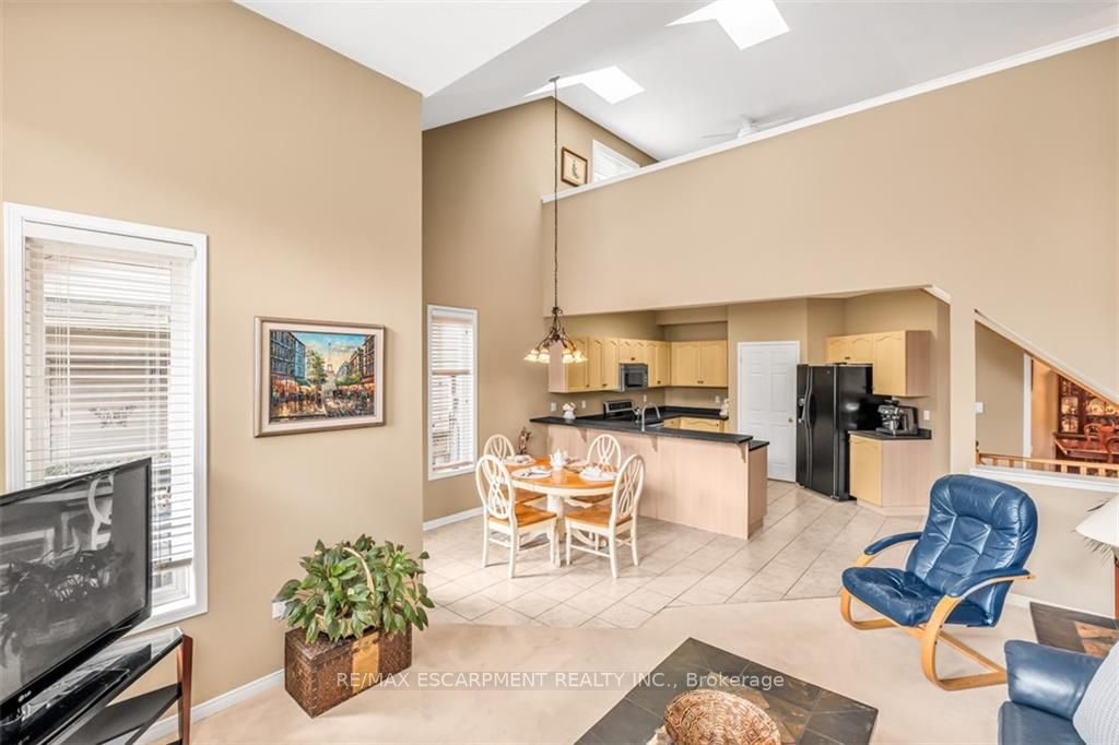 162 Morwick Dr