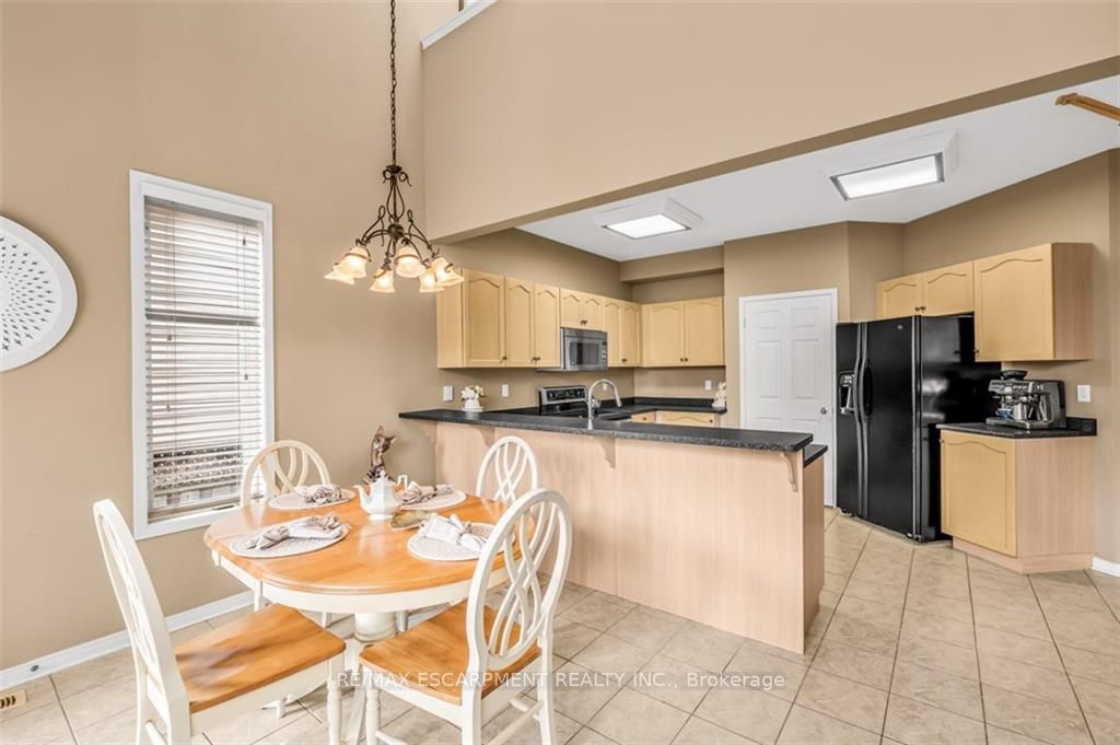 162 Morwick Dr