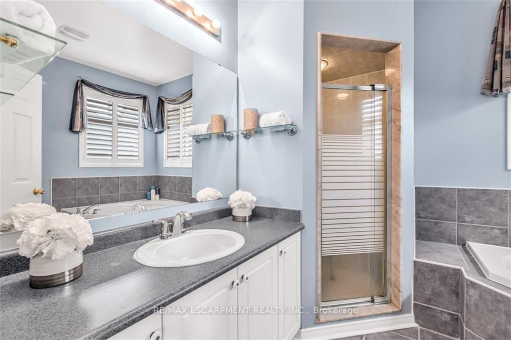 162 Morwick Dr