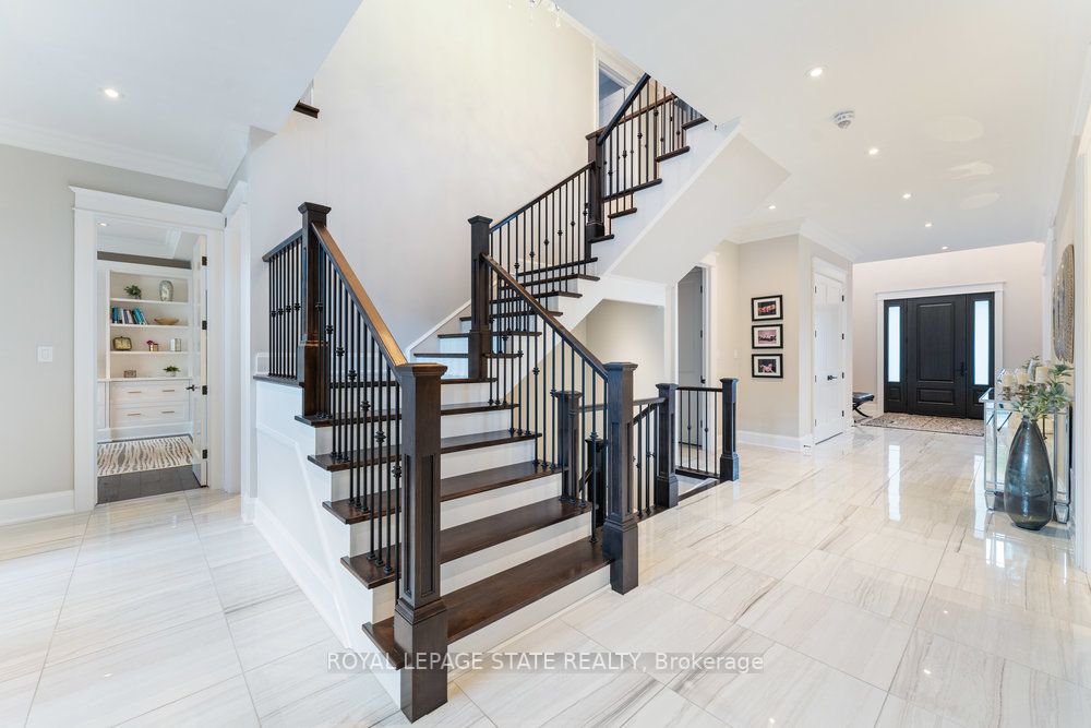 113 Lloyminn Ave