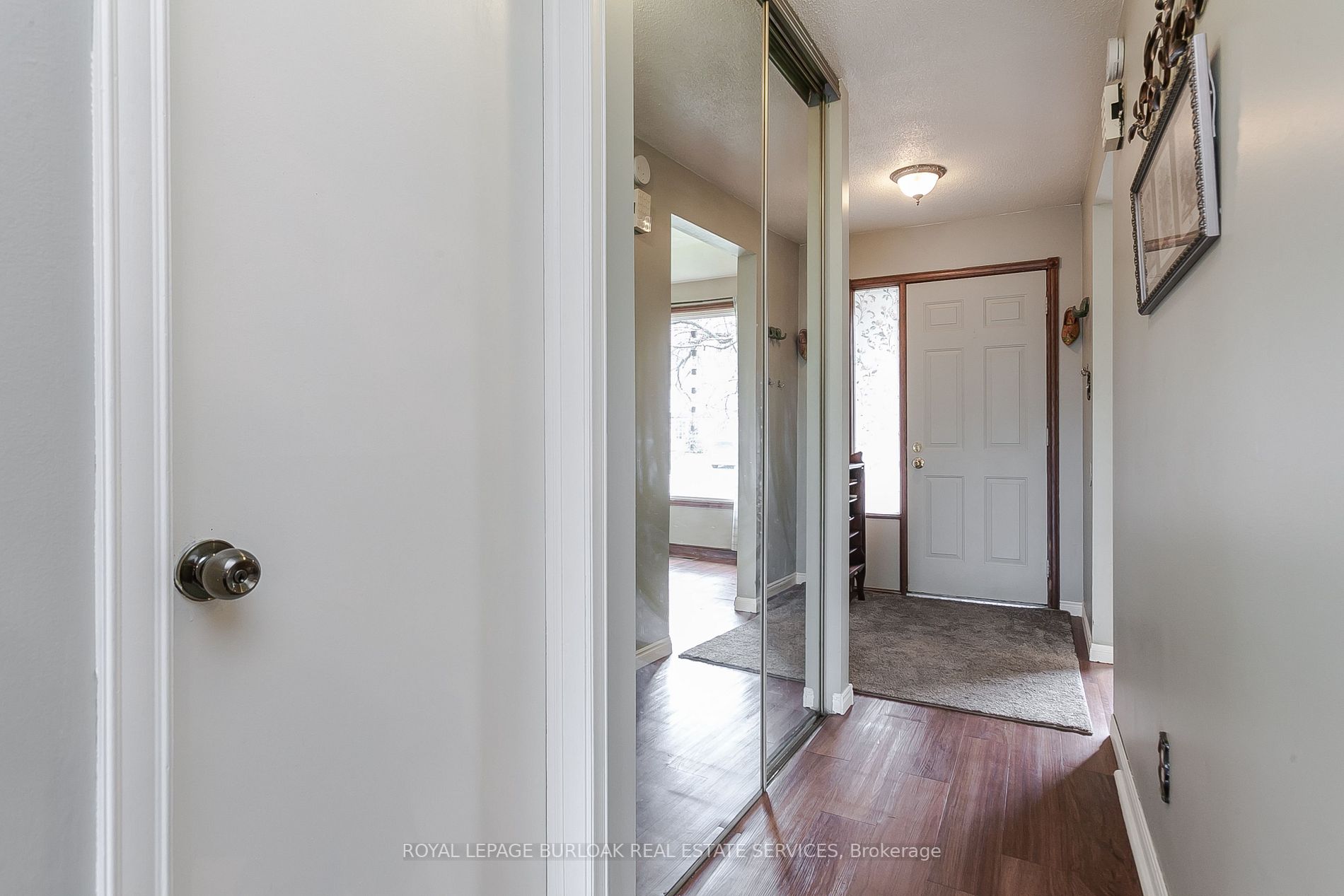 135 Glenashton Dr