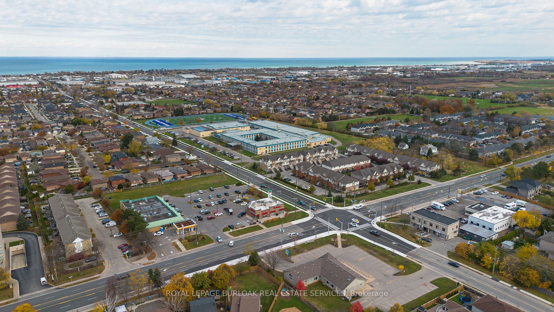 135 Glenashton Dr