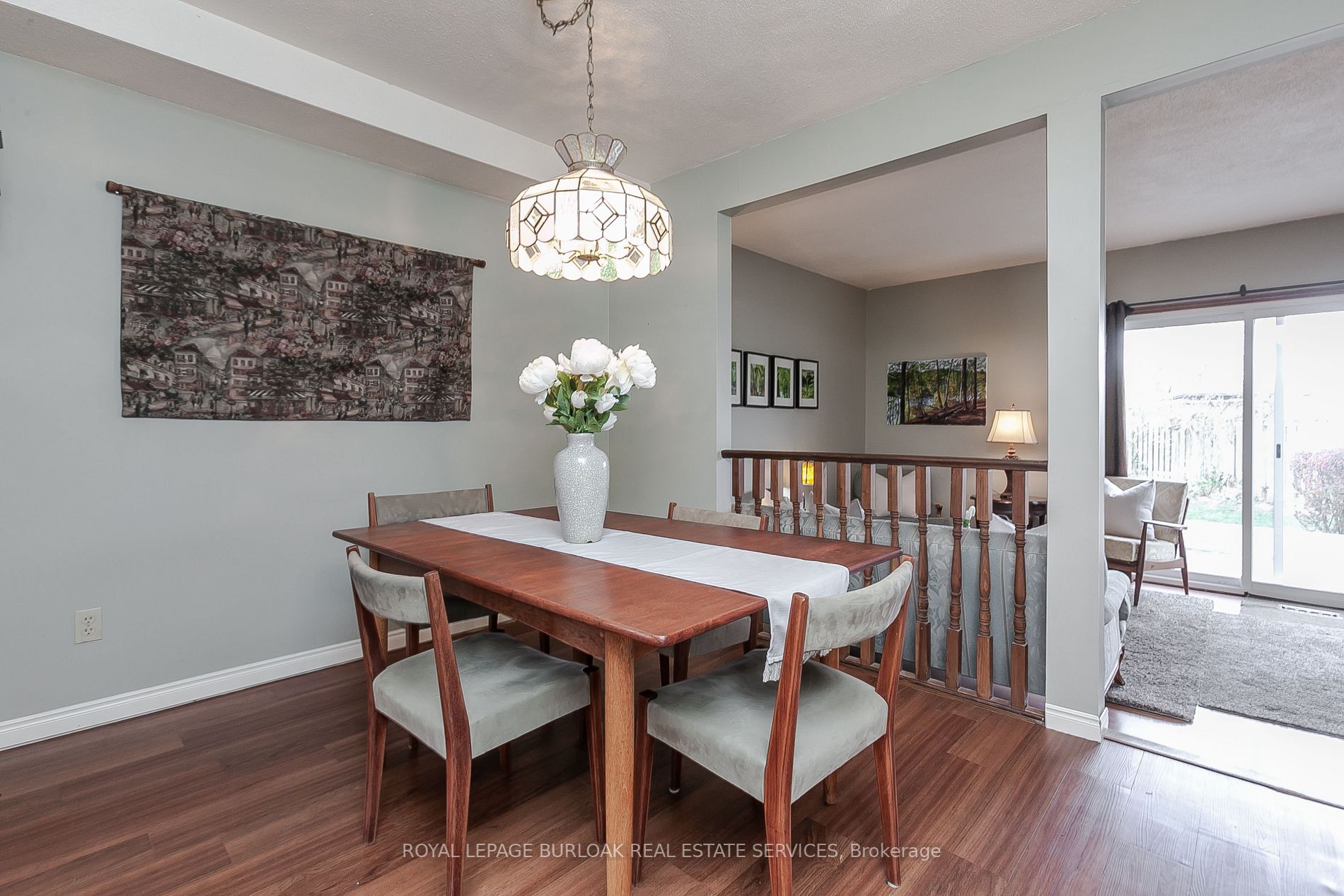 135 Glenashton Dr