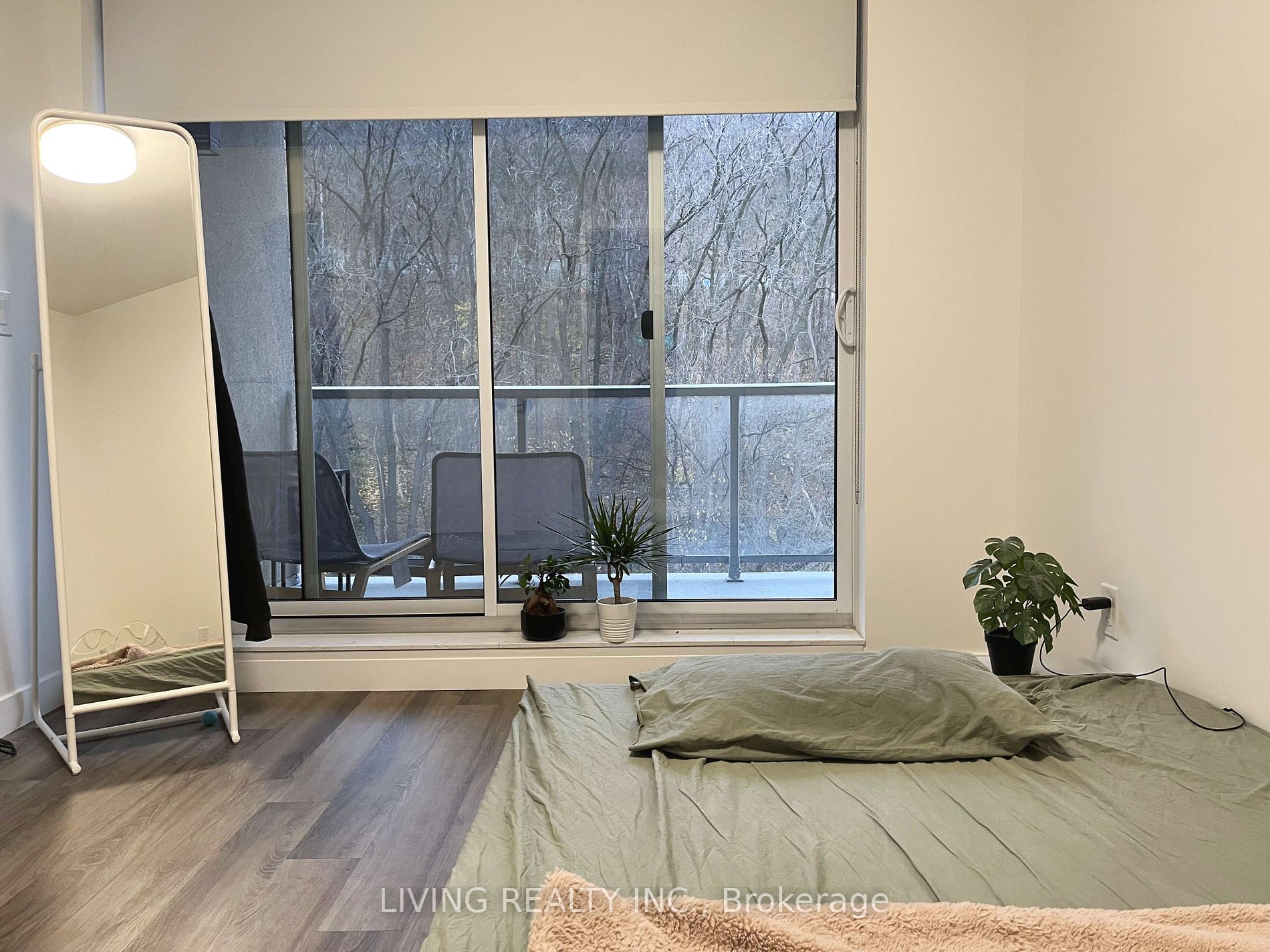 455 Charlton Avenue E #402