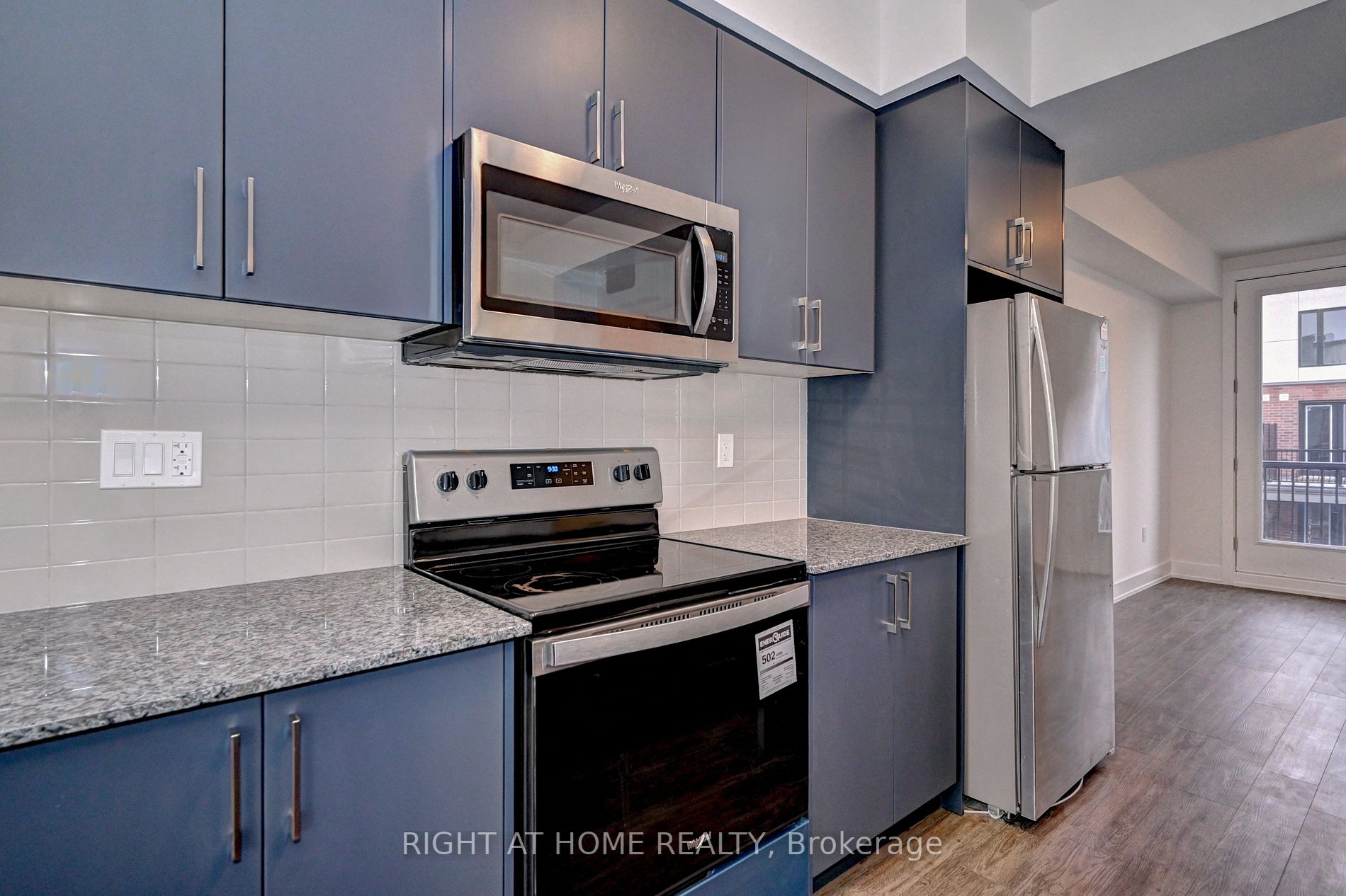 99 Roger St, #18