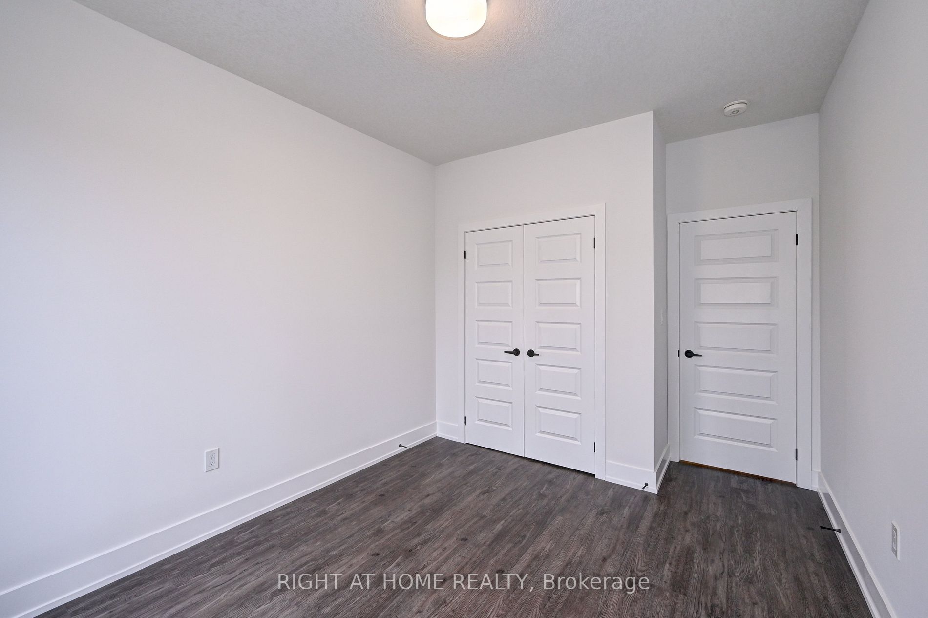 99 Roger St, #18