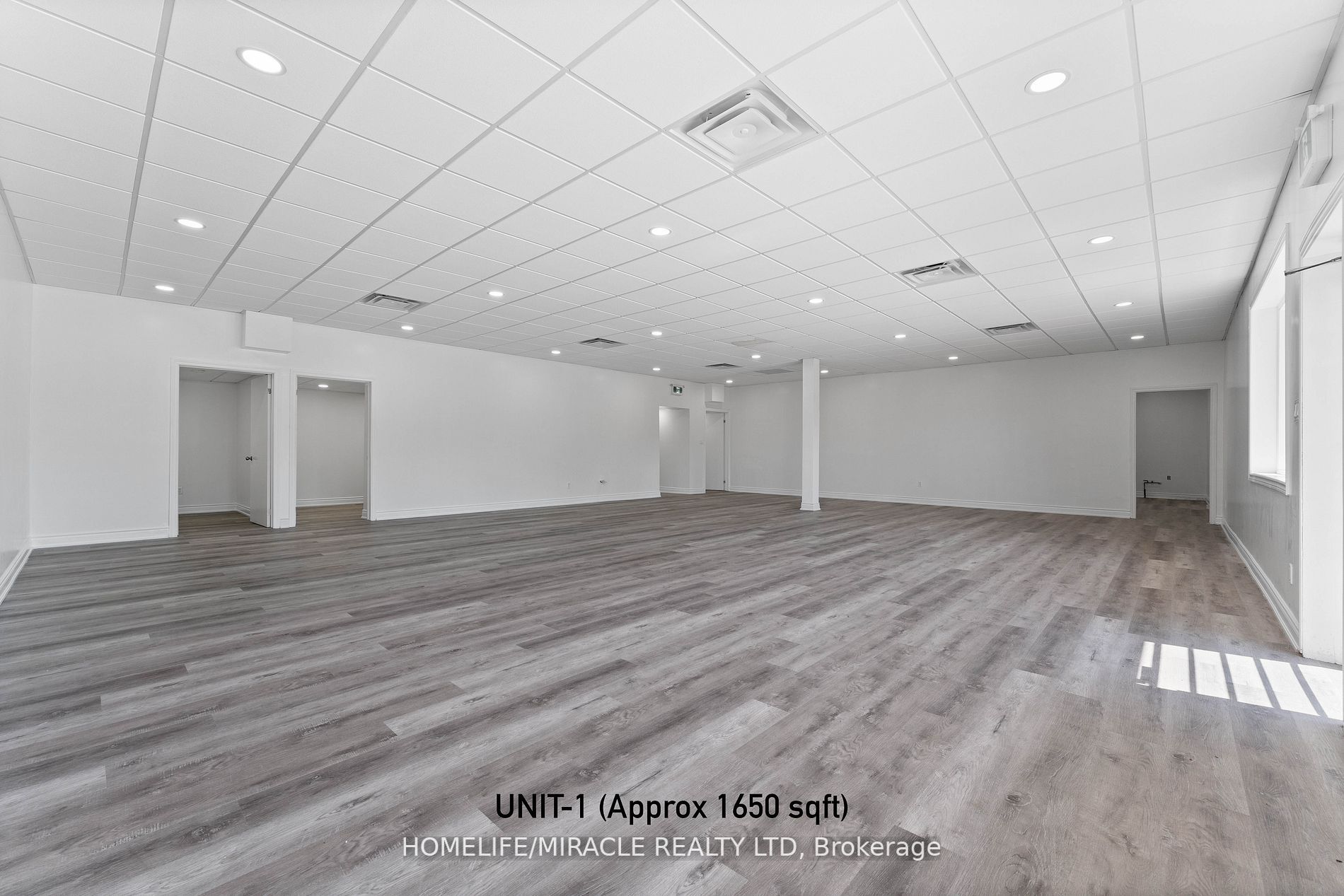 235 Dundas St