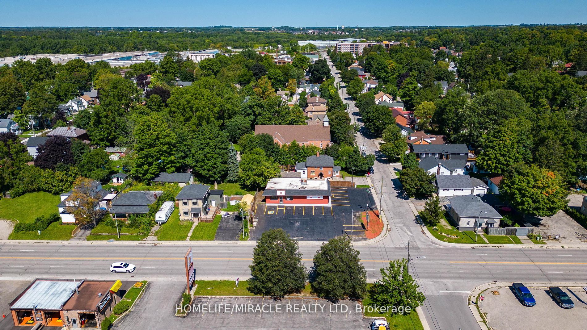 235 Dundas St