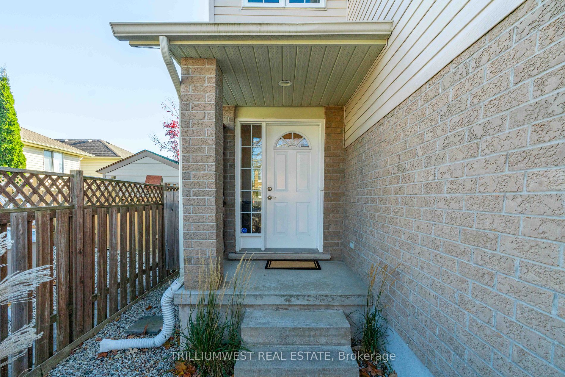 87 Tagge St