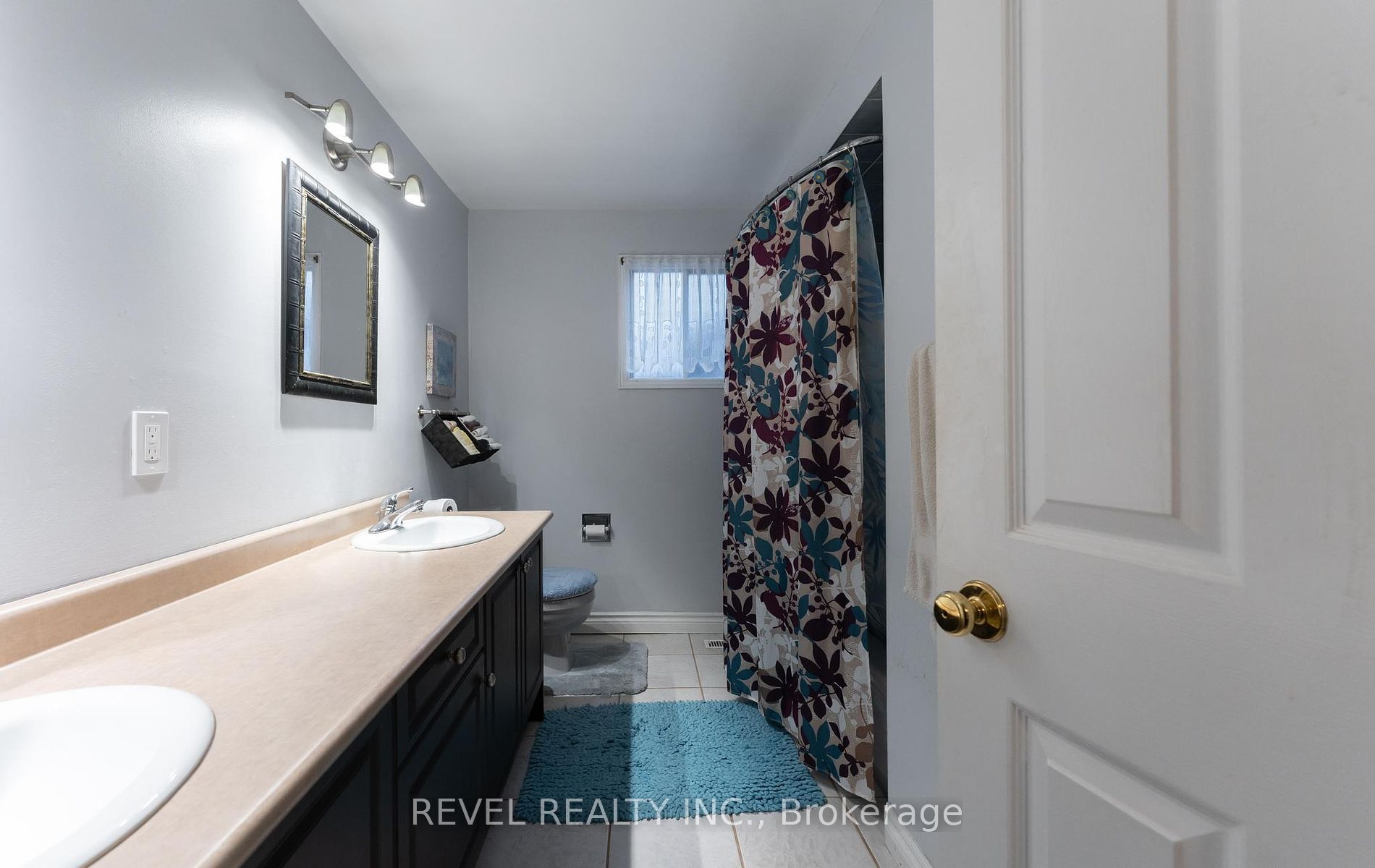 39 Twinoaks Cres