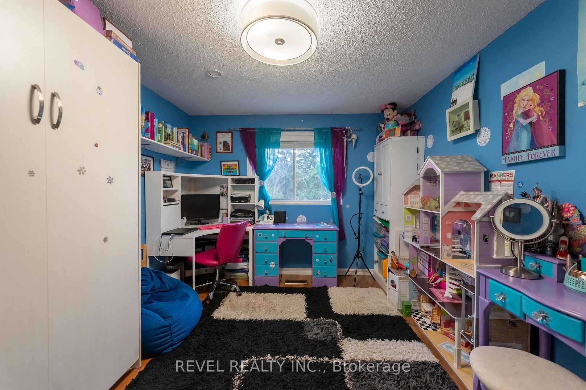 39 Twinoaks Cres