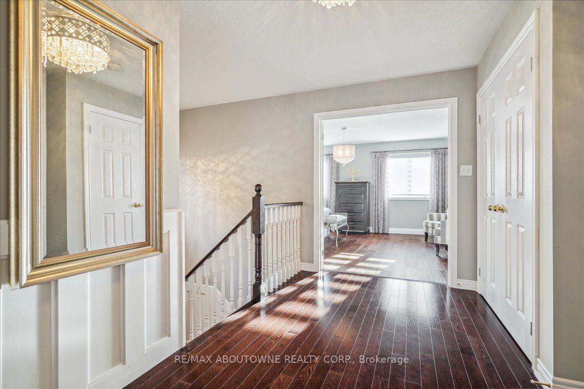 8 Mcknight Ave