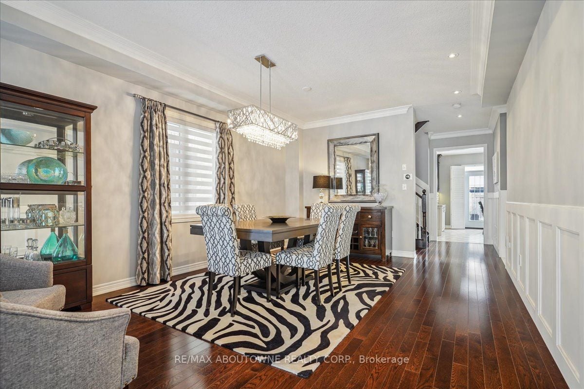 8 Mcknight Ave