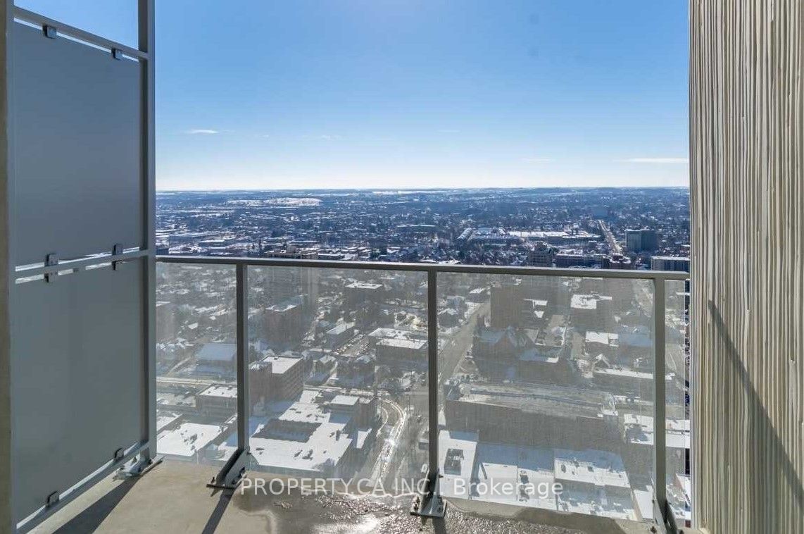 60 Frederick Street #3910
