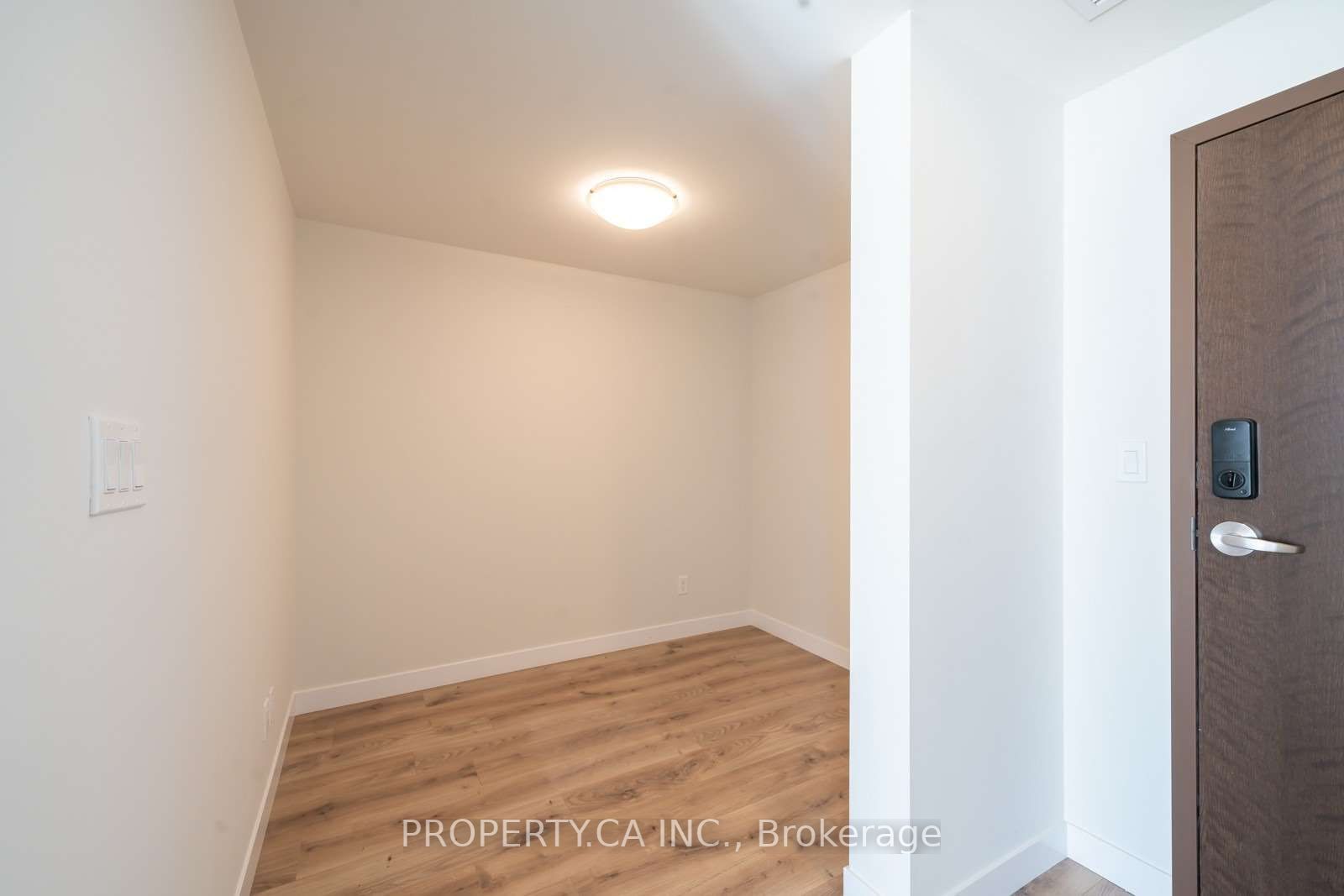 60 Frederick Street #3910