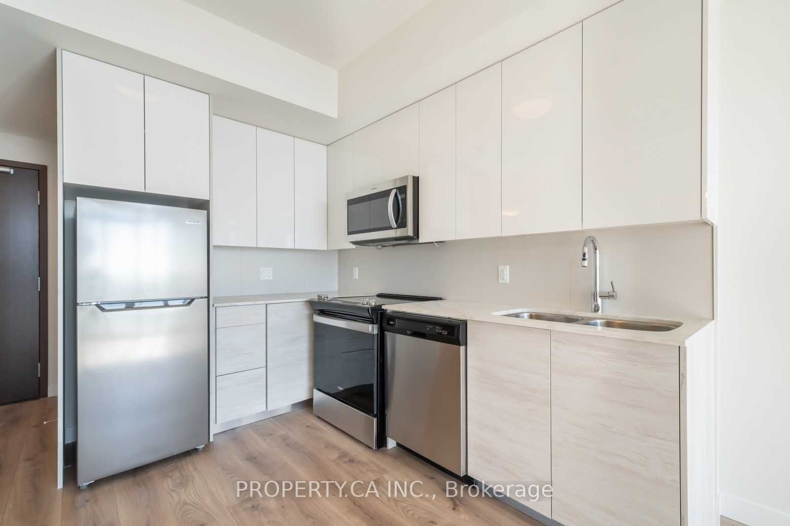 60 Frederick Street #3910