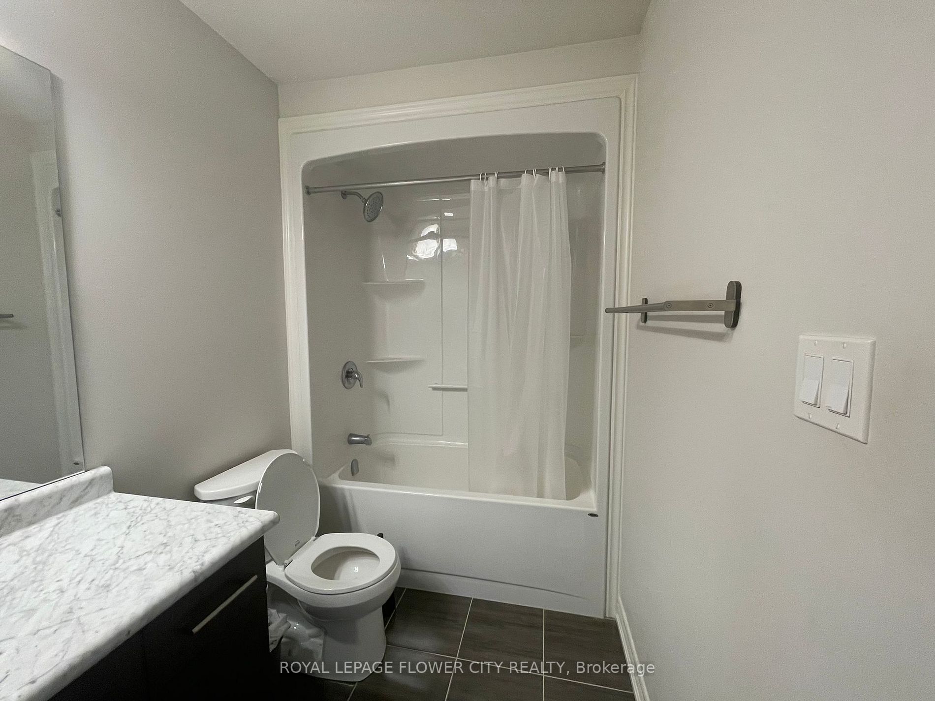 7945 Oldfield Road E, #23