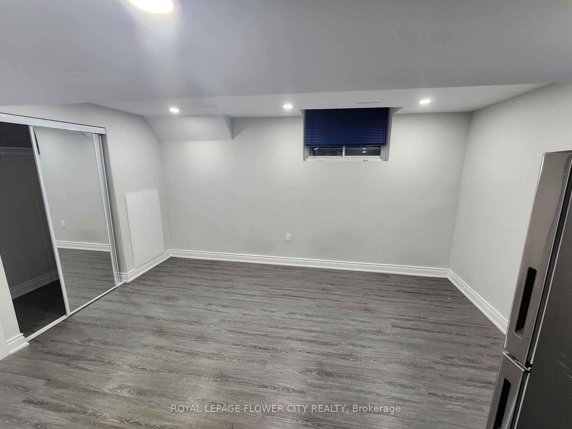 7945 Oldfield Road E, #23