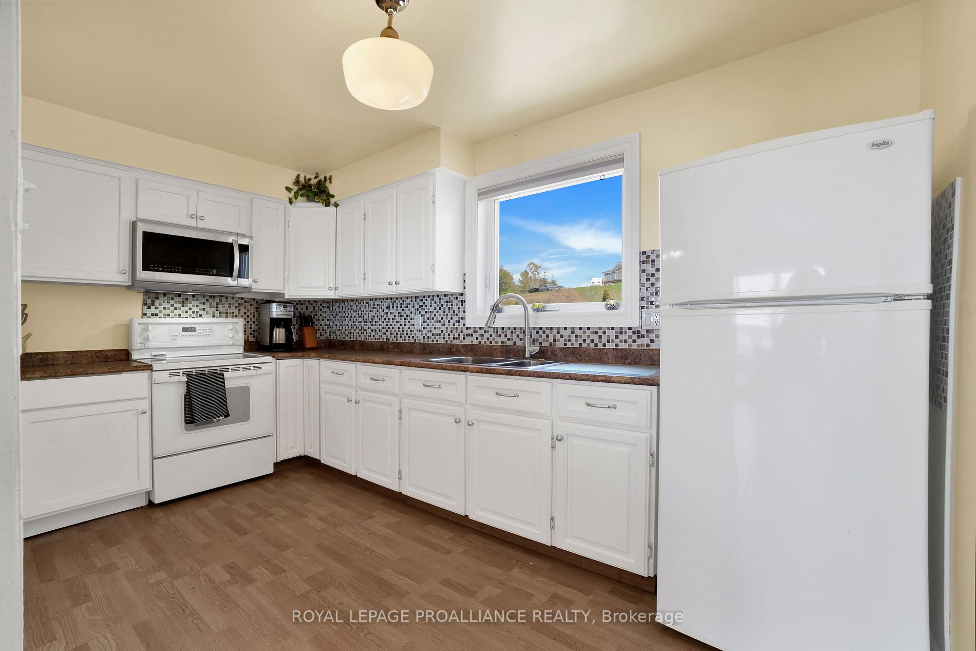 180 Grandview Drive