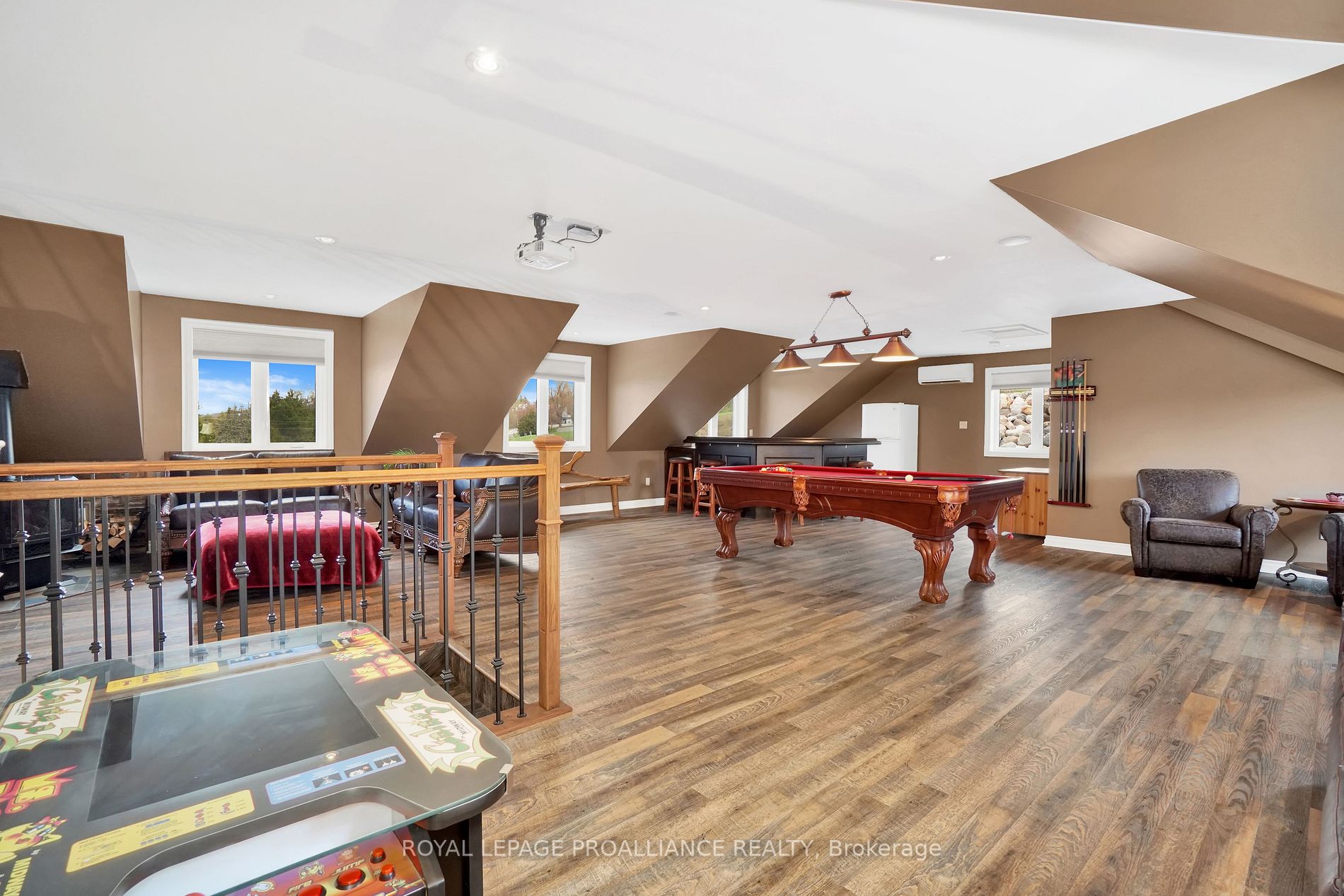 180 Grandview Drive