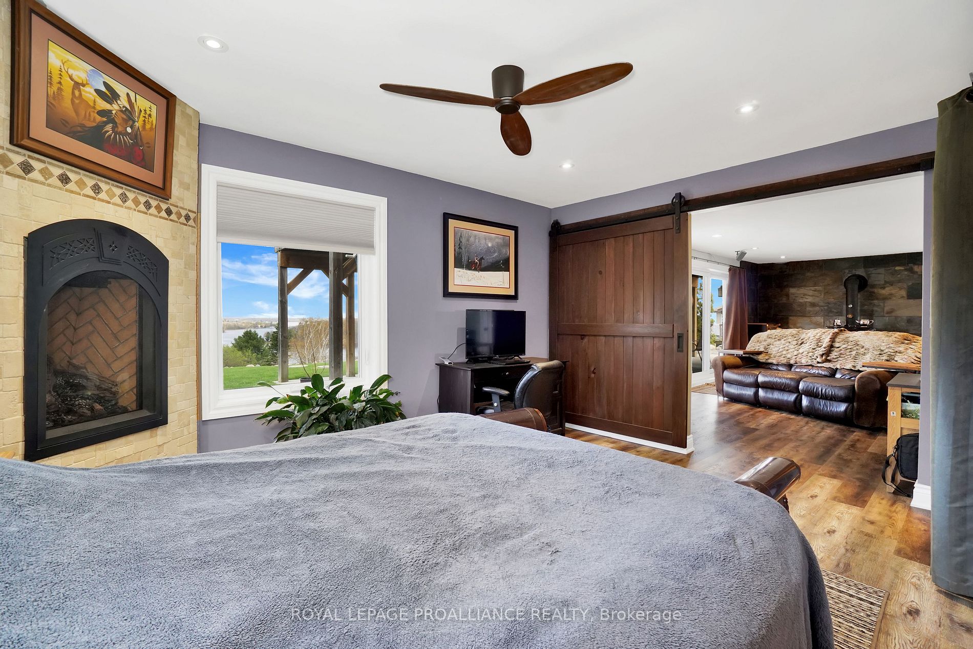 180 Grandview Drive