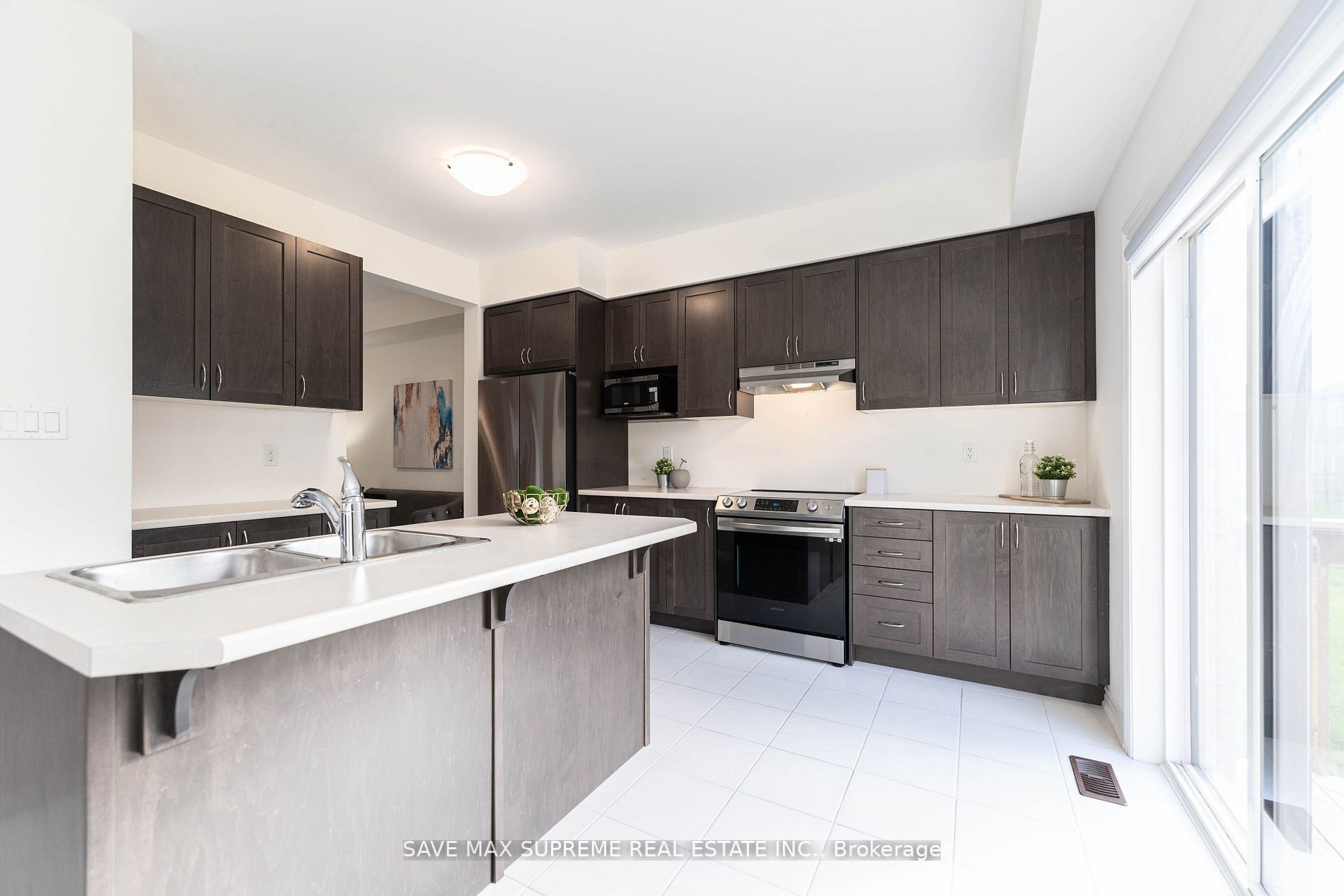1 Tarrison St