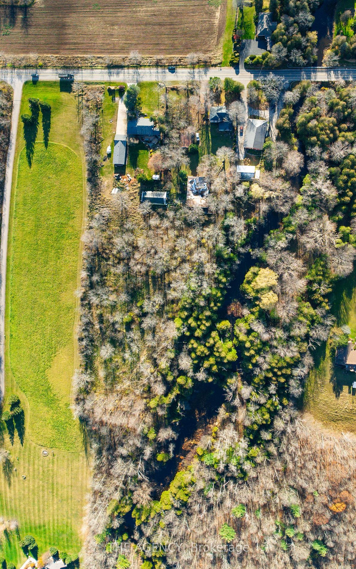 1592 Centre Rd