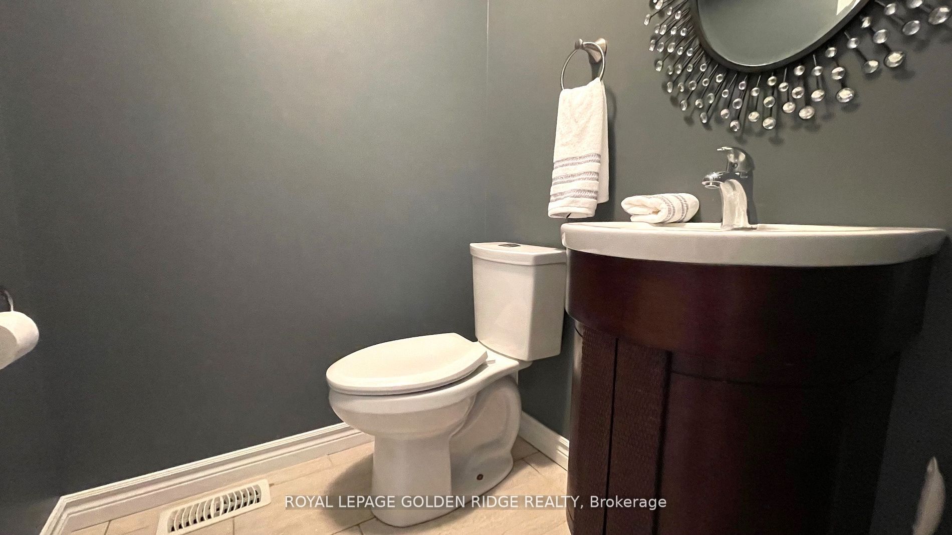24 Lowes Road E, ##2
