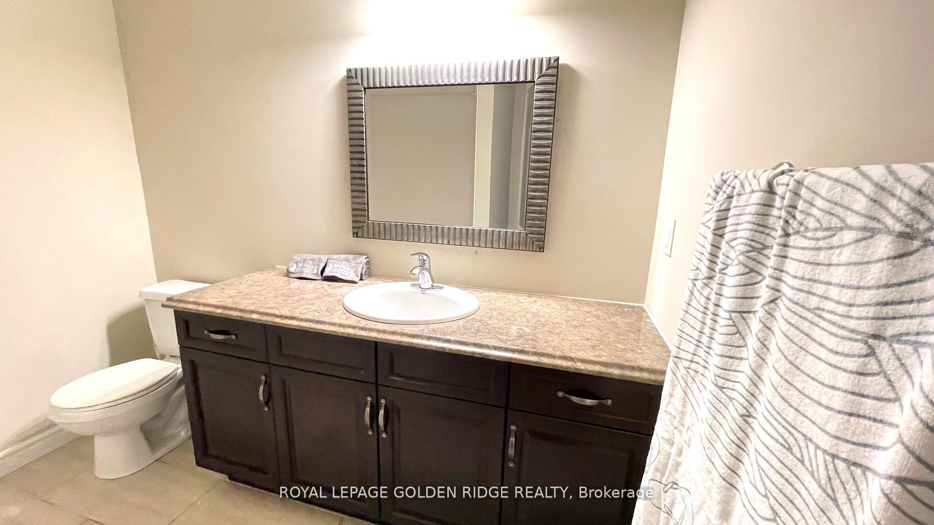 24 Lowes Road E, ##2