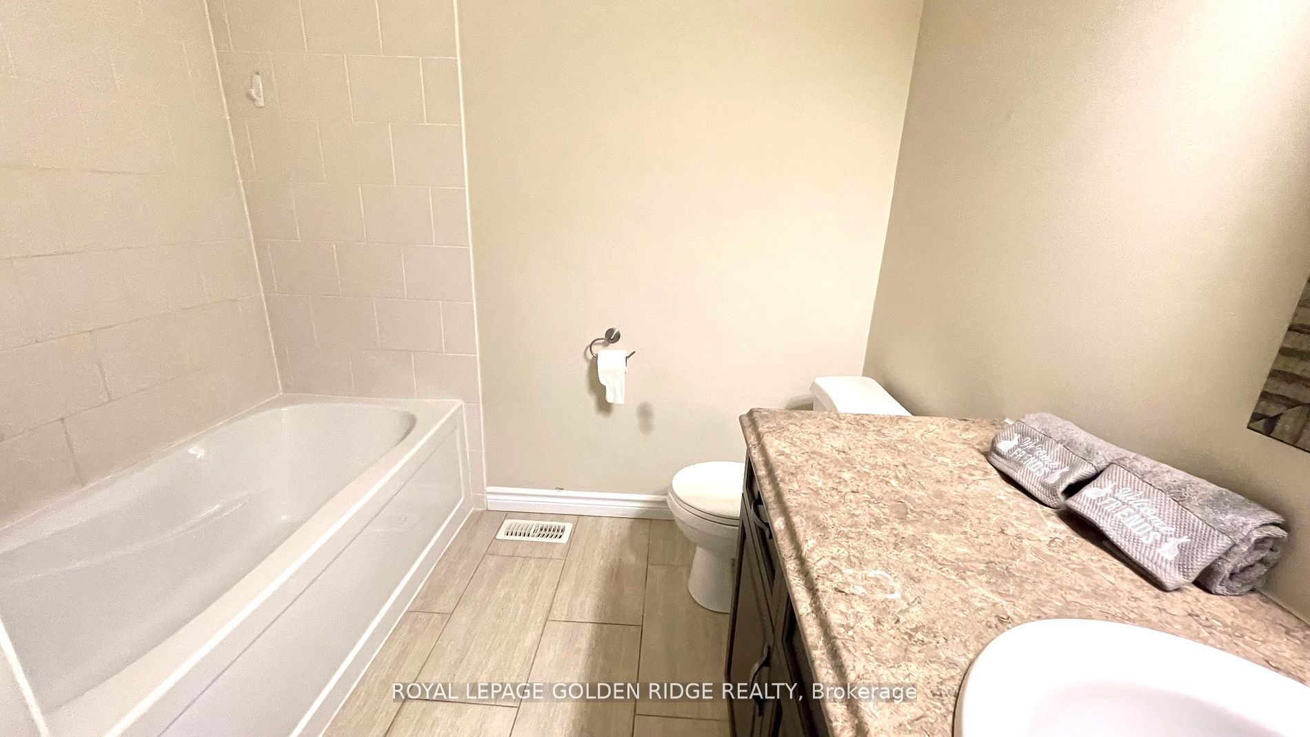 24 Lowes Road E, ##2