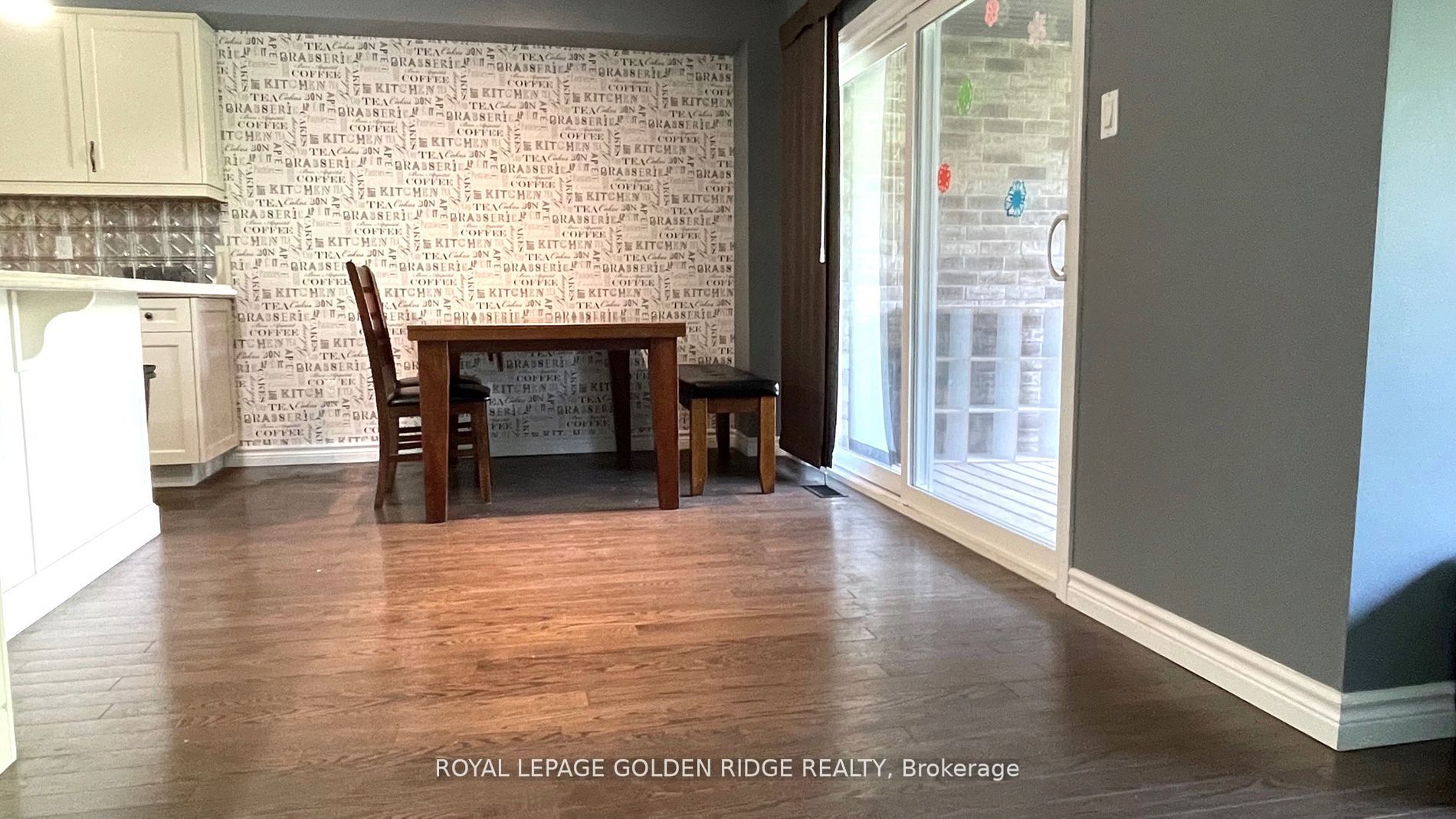 24 Lowes Road E, ##2