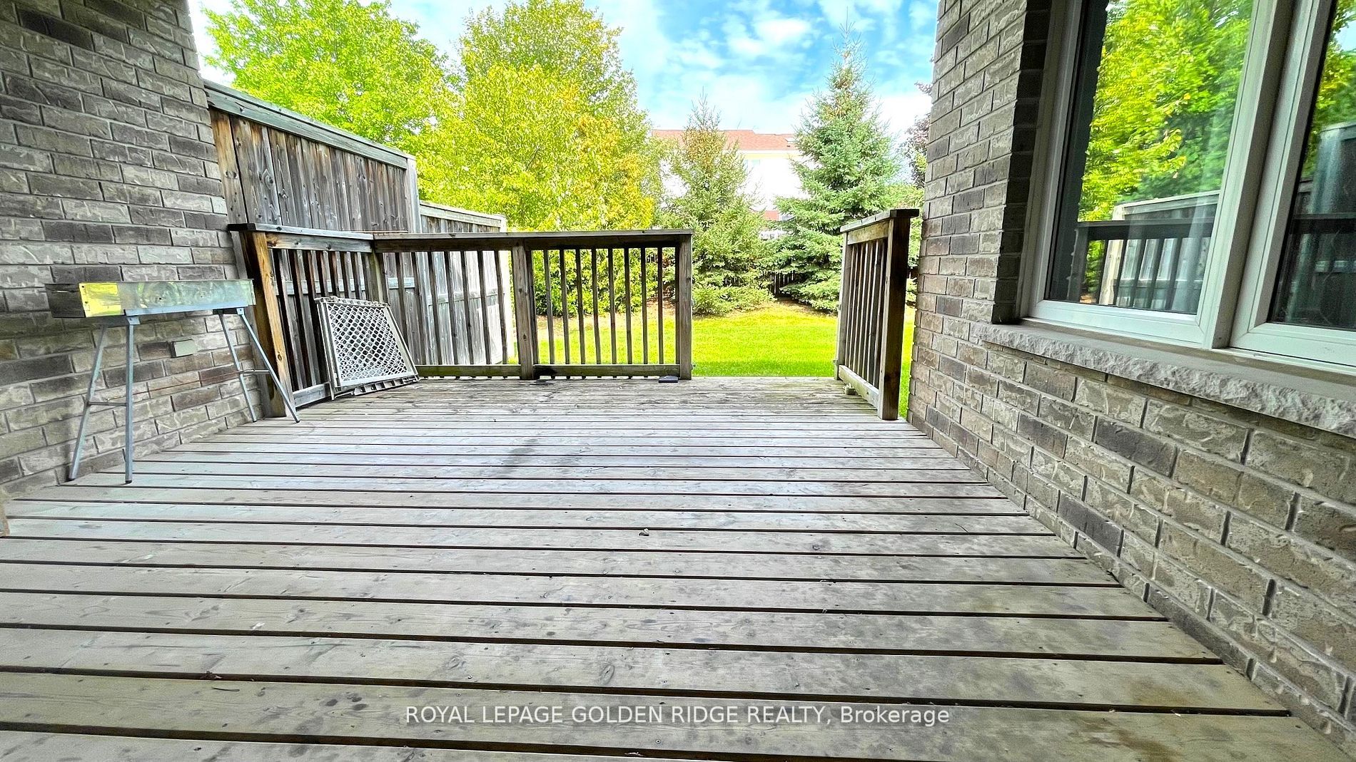 24 Lowes Road E, ##2