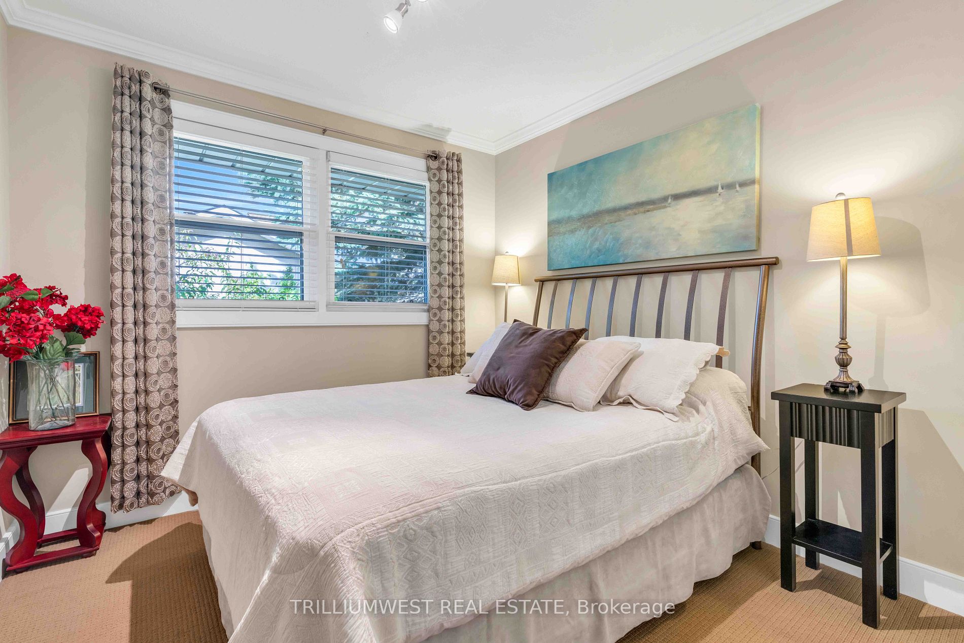 30 Hostein Dr