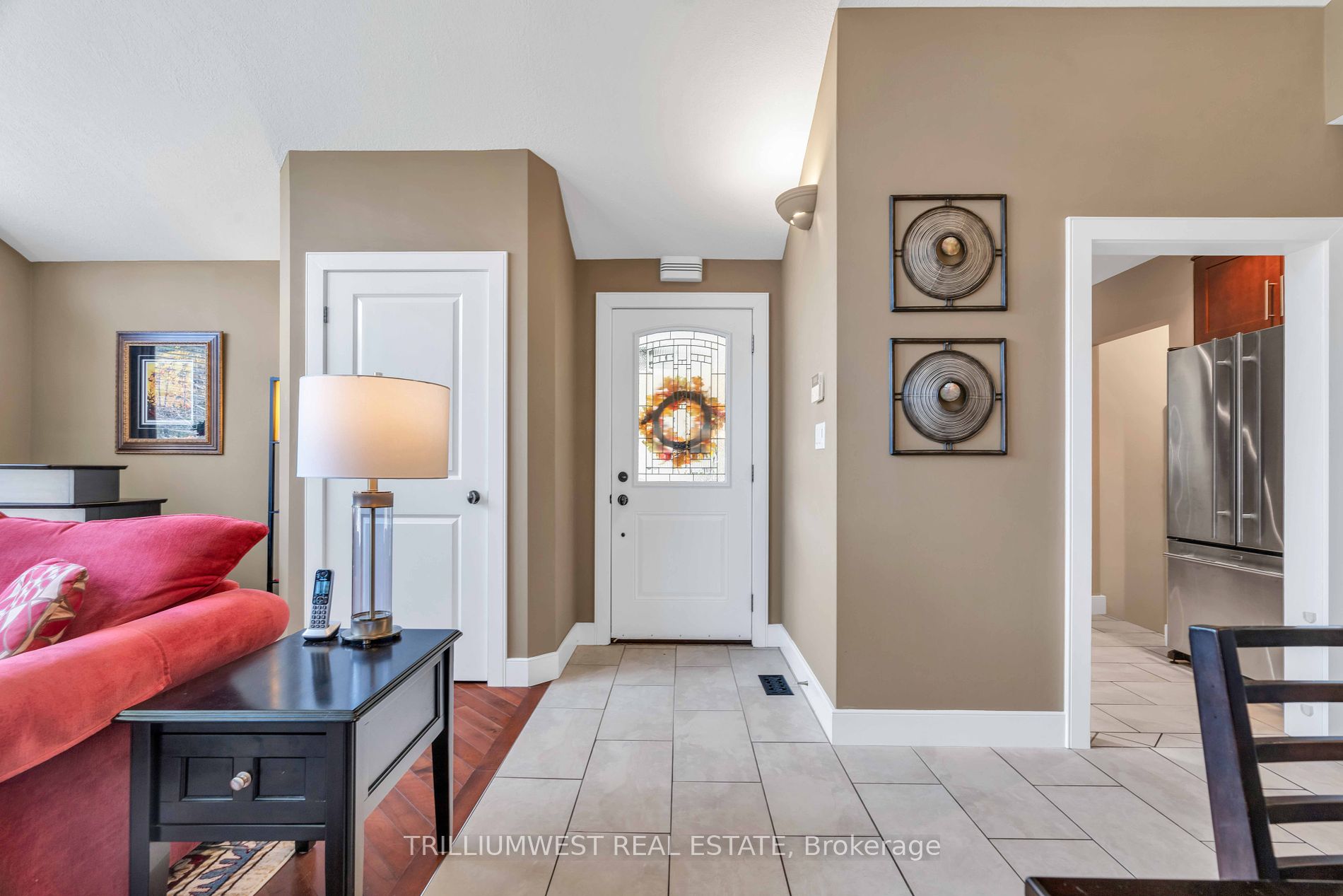 30 Hostein Dr