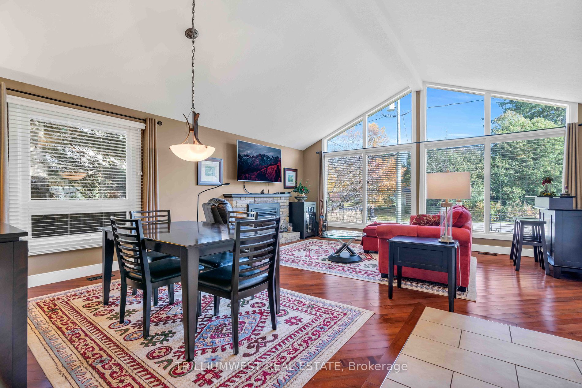 30 Hostein Dr