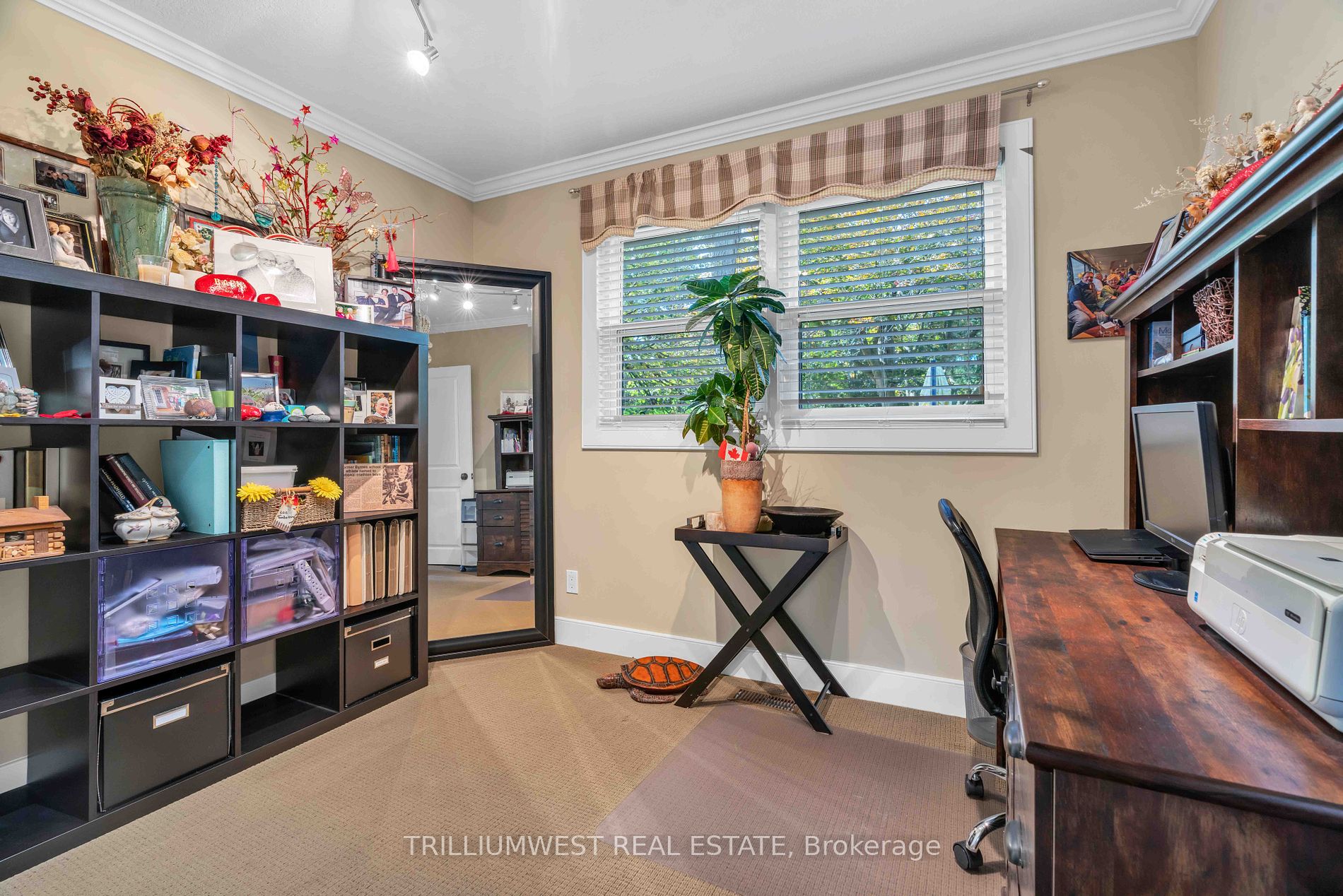 30 Hostein Dr
