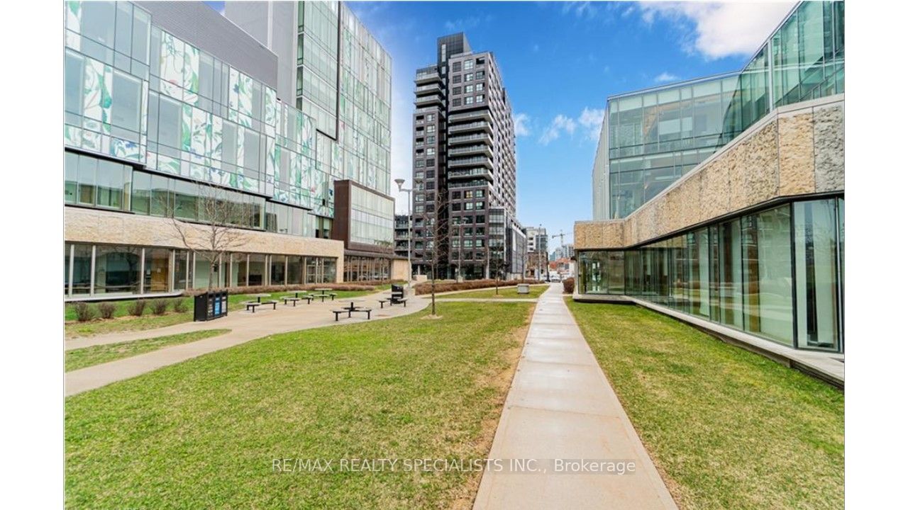 1 Victoria Street S, #1510