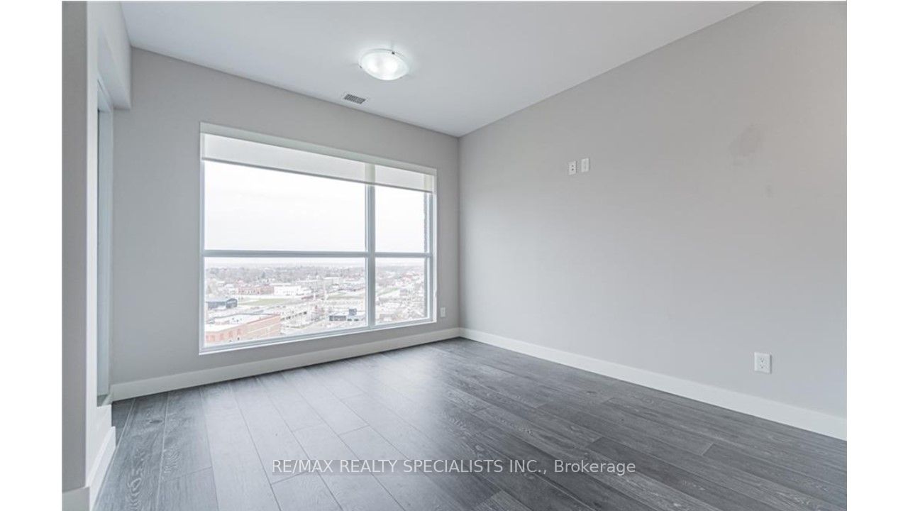 1 Victoria Street S, #1510