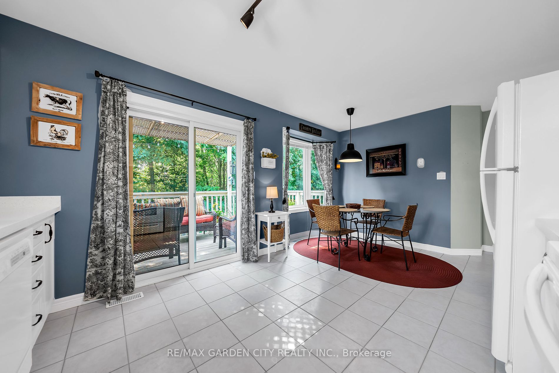 76 Palmer Rd