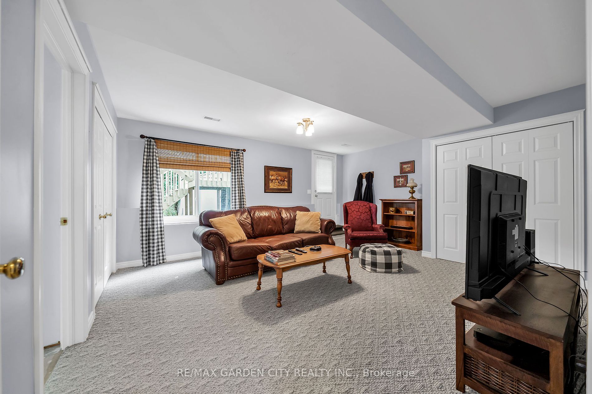 76 Palmer Rd