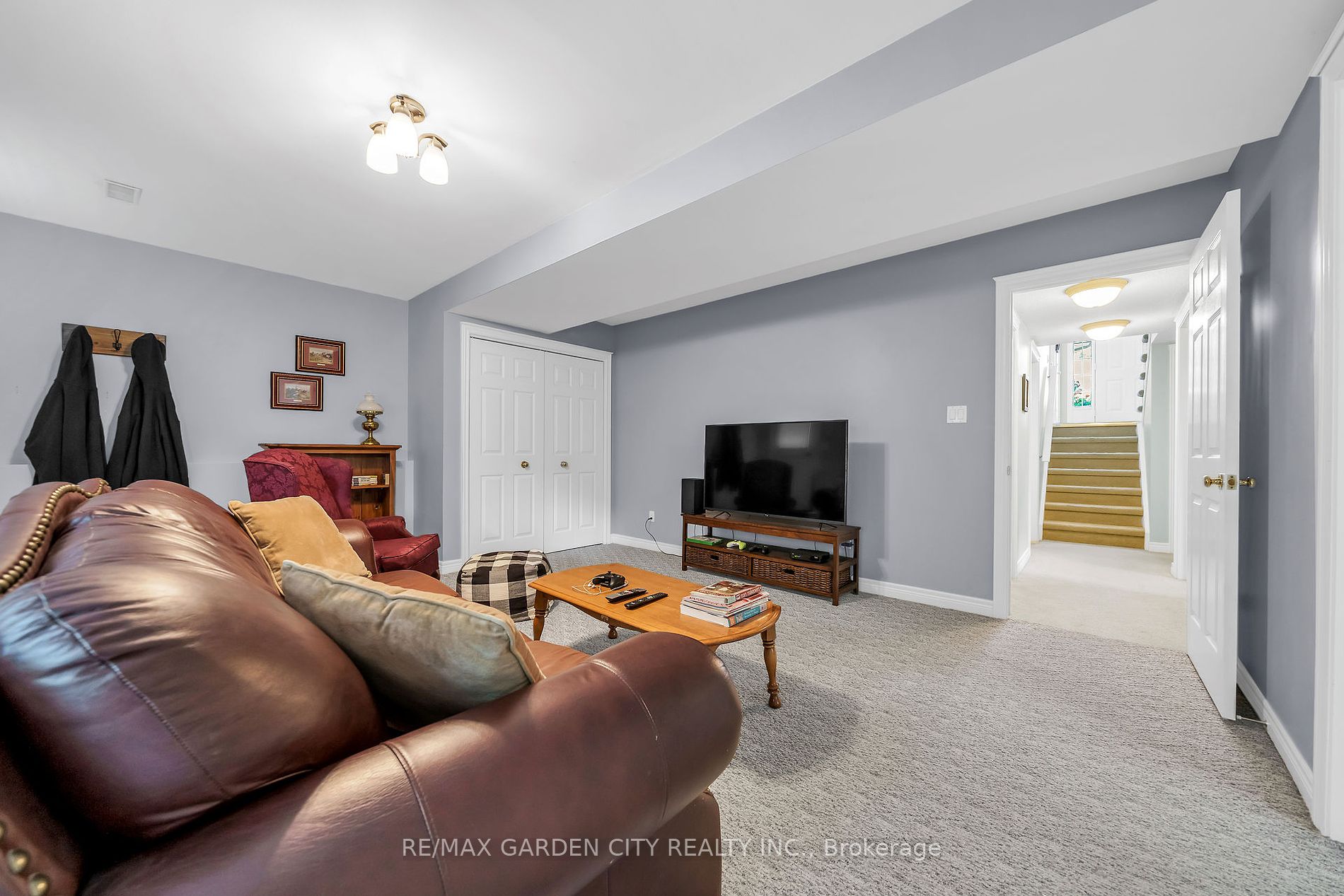 76 Palmer Rd